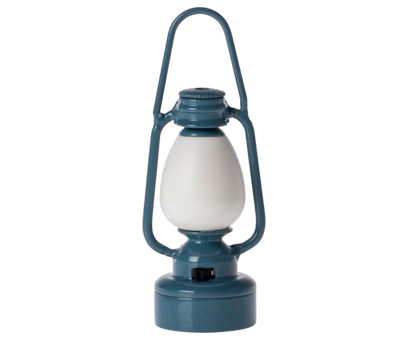 Vintage lantern, Mouse