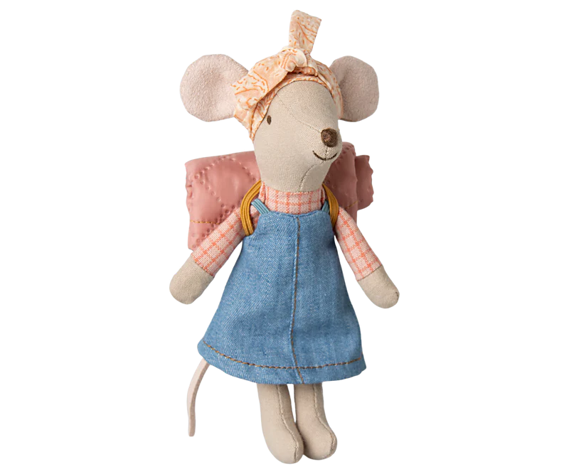Hiker mouse, Big sister